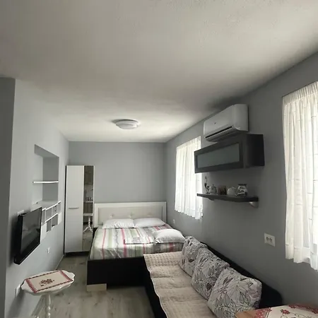 Rent House * Pogradaş